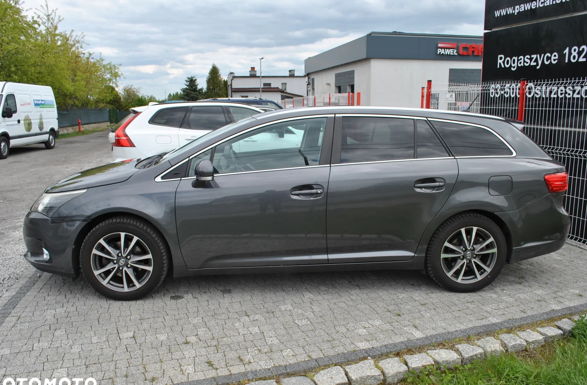 Toyota Avensis cena 25499 przebieg: 183807, rok produkcji 2012 z Nowe Warpno małe 466